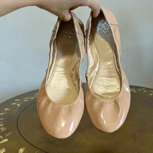 Vince Camuto Ellen Bisque bone color elastic slides